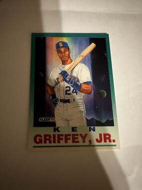 1992 Fleer #709 Ken Griffey Jr. Seattle Mariners rare one mint condition